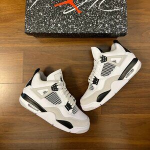 Nike Air Jordan IV 4 Retro "Military Black"